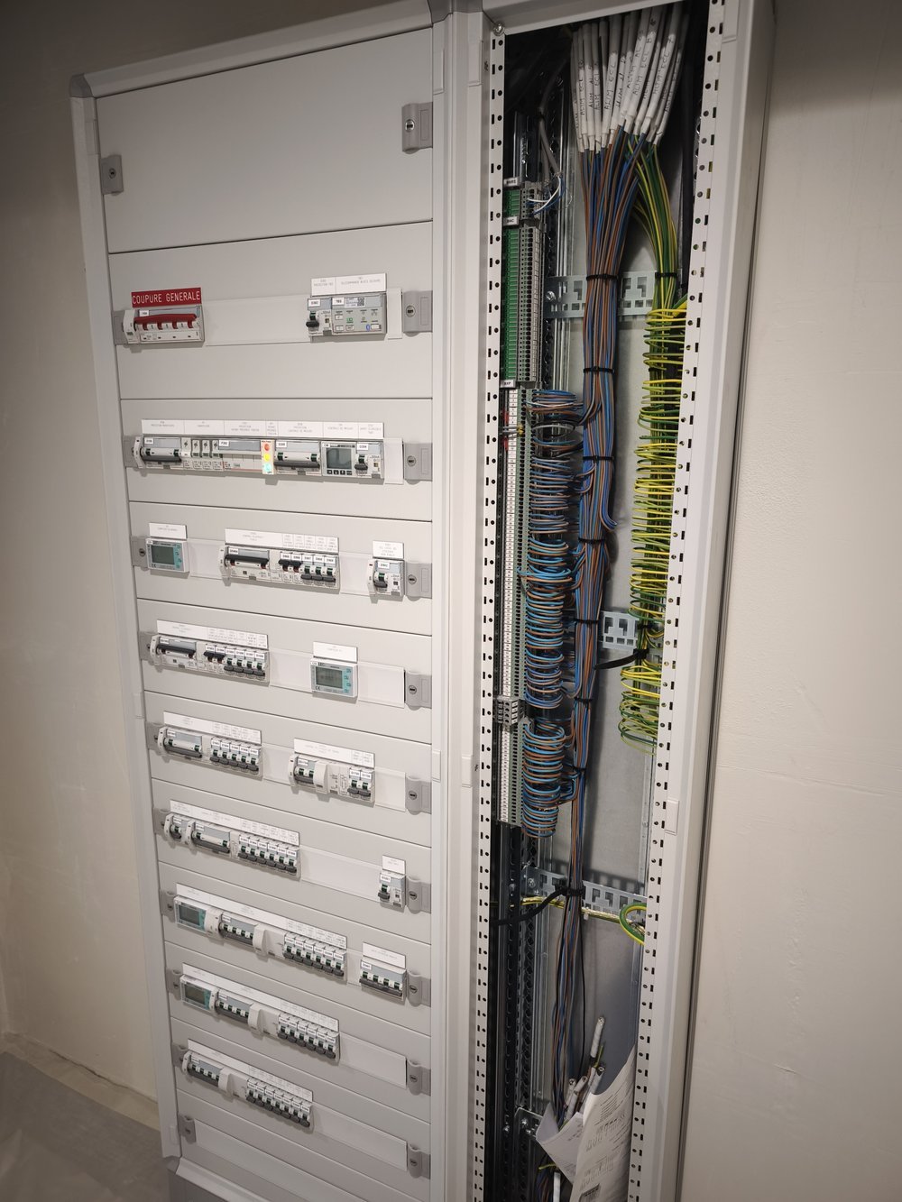 TGBT et distribution basse tension en site industriel